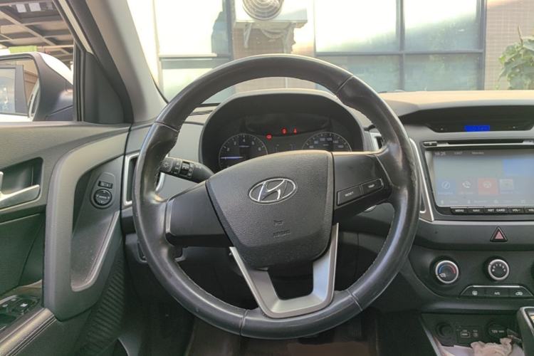 Used Hyundai ix25 2015 1.6L Automatic Two-Wheel Drive Smart GLS Trim Steering Wheel