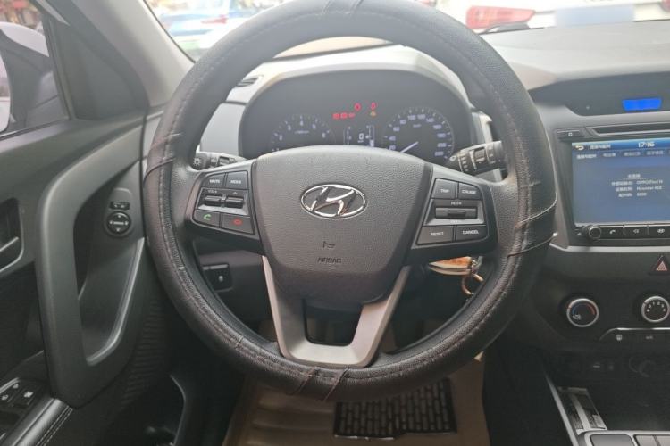 Used Hyundai ix25 2015 1.6L Manual Two-Wheel Drive Fashionable GS Model Steering Wheel