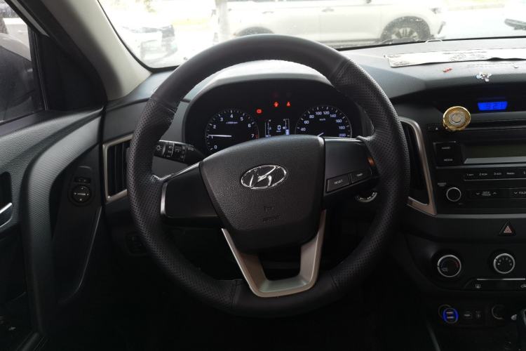 Used Hyundai ix25 2015 1.6L Automatic Two-Wheel Drive Smart GLS Trim Steering Wheel