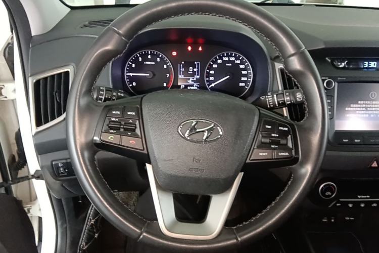Used Hyundai ix25 2015 1.6L Automatic Two-Wheel-Drive Deluxe DLX Model Steering Wheel