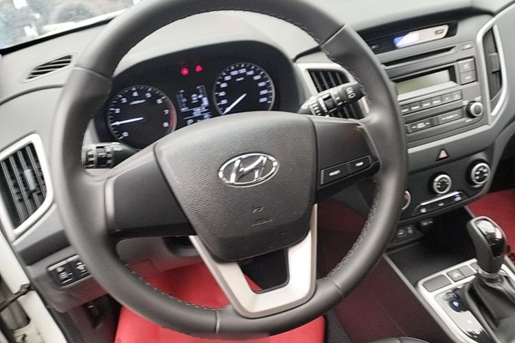 Used Hyundai ix25 2015 1.6L Automatic Two-Wheel Drive Smart GLS Trim Steering Wheel