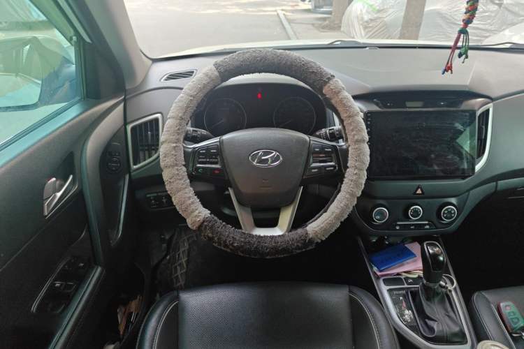 Used Hyundai ix25 2015 1.6L Automatic Two-Wheel Drive Smart GLS Trim Steering Wheel