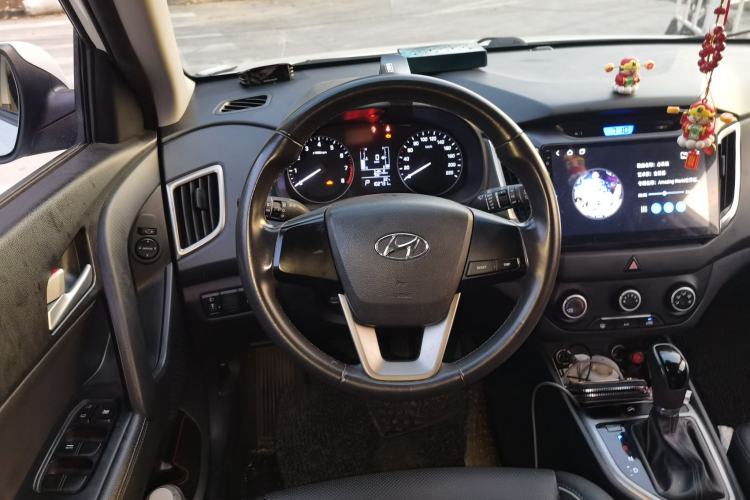 Used Hyundai ix25 2015 1.6L Automatic Two-Wheel Drive Smart GLS Trim Steering Wheel