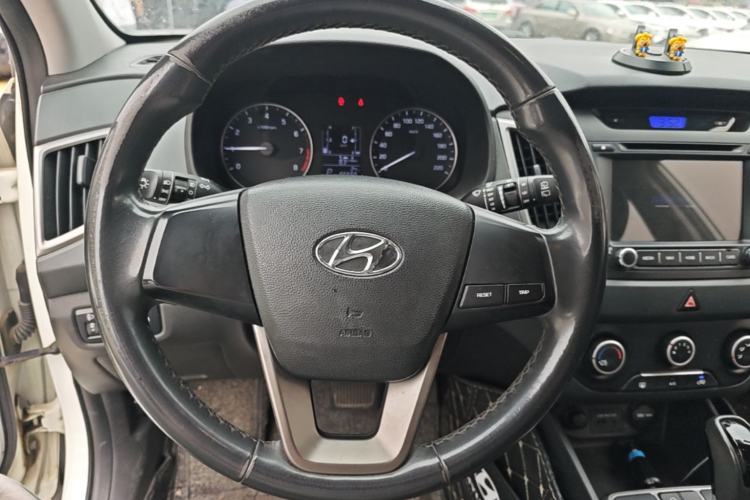 Used Hyundai ix25 2015 1.6L Automatic Two-Wheel Drive Smart GLS Trim Steering Wheel