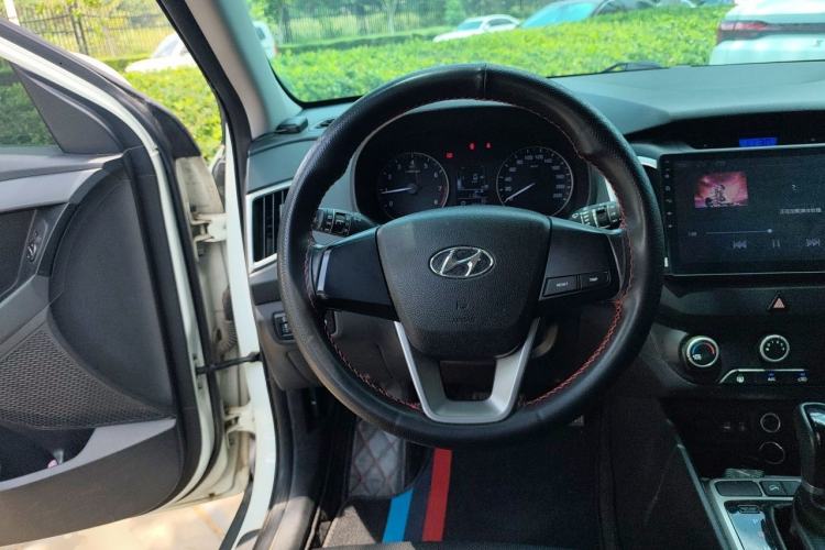 Used Hyundai ix25 2015 1.6L Automatic Two-Wheel Drive Smart GLS Trim Steering Wheel