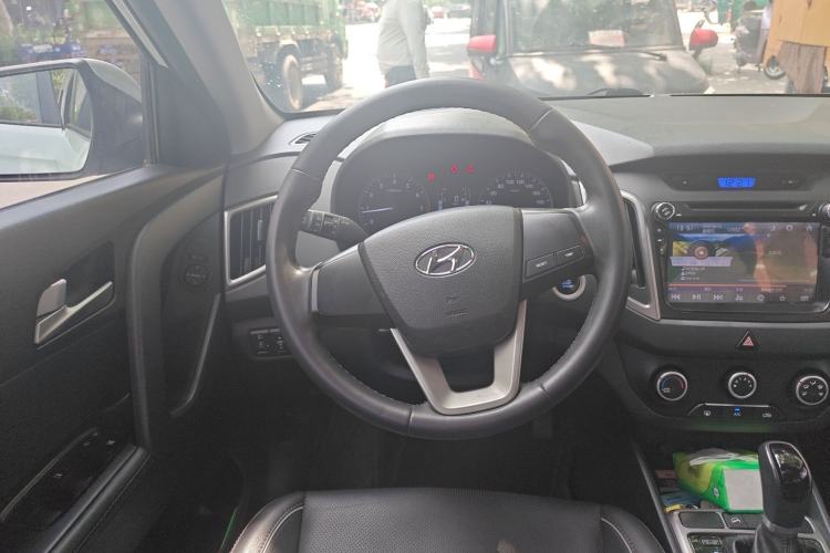 Used Hyundai ix25 2015 1.6L Automatic Two-Wheel Drive Smart GLS Trim Steering Wheel