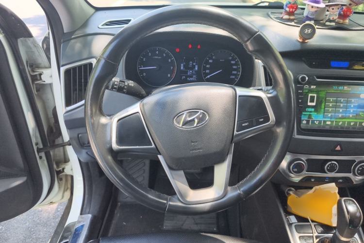 Used Hyundai ix25 2015 1.6L Automatic Two-Wheel Drive Smart GLS Trim Steering Wheel