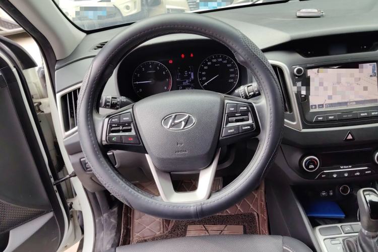 Used Hyundai ix25 2015 1.6L Automatic Two-Wheel-Drive Deluxe DLX Model Steering Wheel