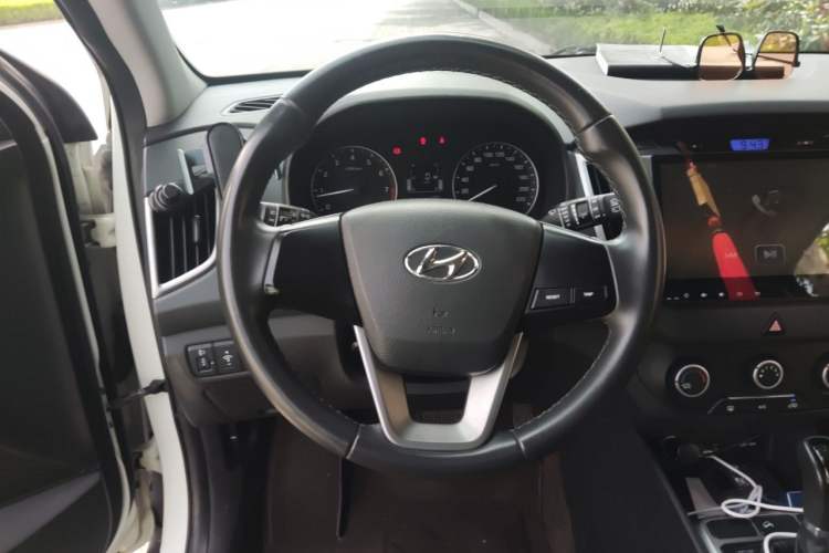 Used Hyundai ix25 2015 1.6L Automatic Two-Wheel Drive Smart GLS Trim Steering Wheel
