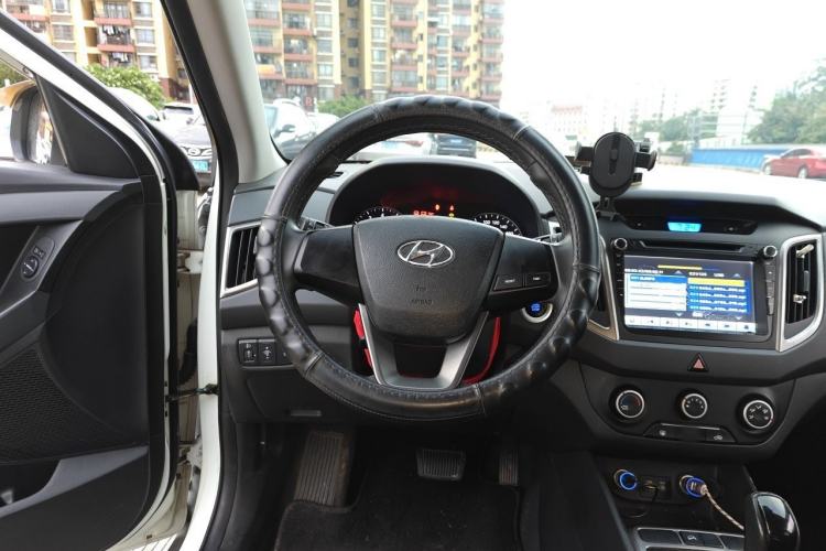 Used Hyundai ix25 2015 1.6L Automatic Two-Wheel-Drive Deluxe DLX Model Steering Wheel