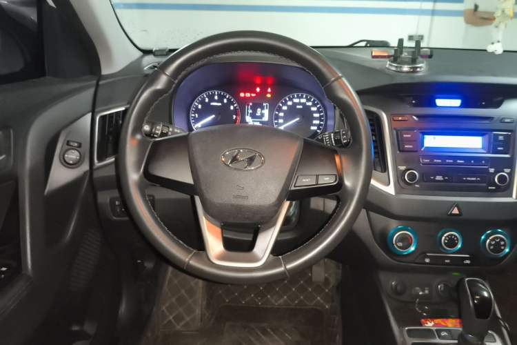 Used Hyundai ix25 2015 1.6L Automatic Two-Wheel Drive Smart GLS Trim Steering Wheel