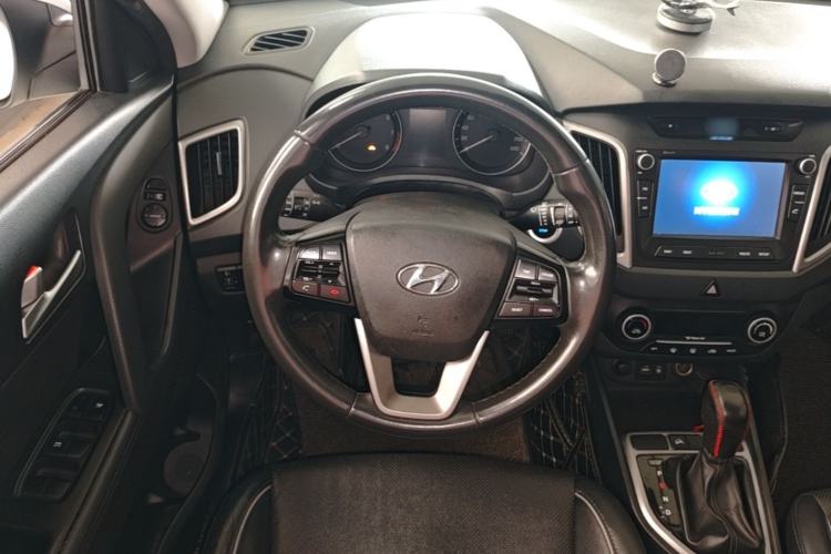 Used Hyundai ix25 2015 1.6L Automatic Two-Wheel-Drive Deluxe DLX Model Steering Wheel