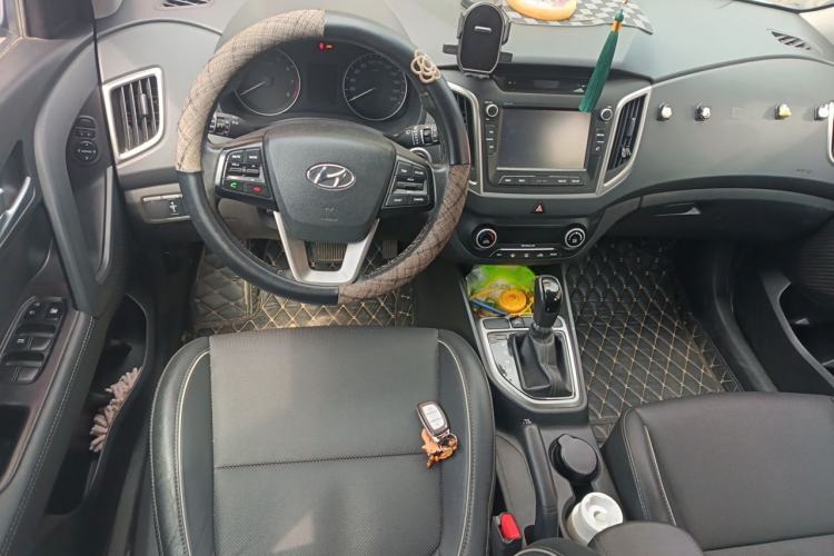 Used Hyundai ix25 2015 1.6L Automatic Two-Wheel-Drive Deluxe DLX Model Steering Wheel