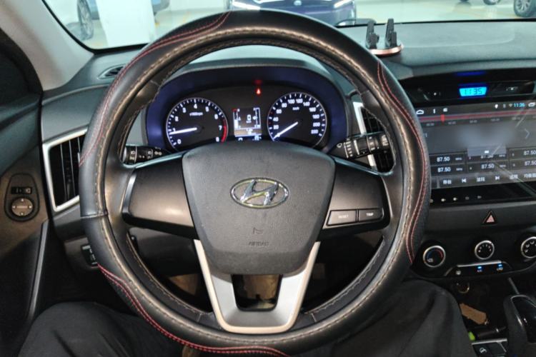 Used Hyundai ix25 2015 1.6L Automatic Two-Wheel Drive Smart GLS Trim Steering Wheel