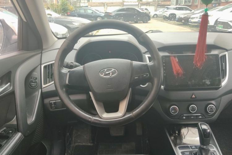 Used Hyundai ix25 2015 1.6L Automatic Two-Wheel Drive Smart GLS Trim Steering Wheel