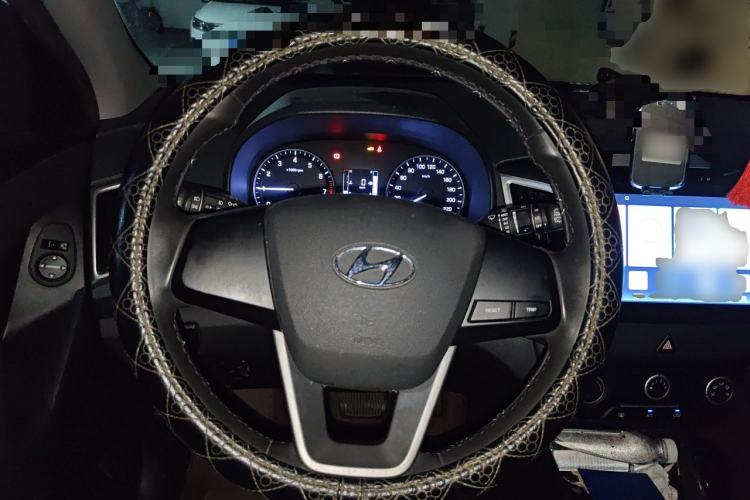Used Hyundai ix25 2015 1.6L Automatic Two-Wheel Drive Smart GLS Trim Steering Wheel