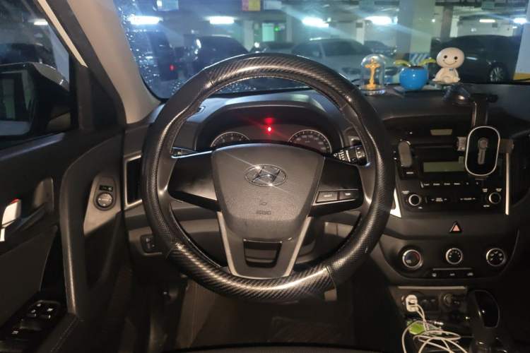 Used Hyundai ix25 2015 1.6L Automatic Two-Wheel Drive Smart GLS Trim Steering Wheel