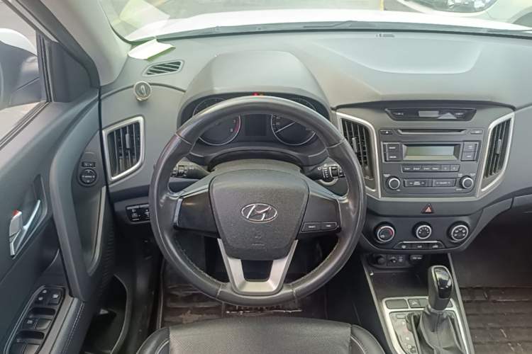 Used Hyundai ix25 2015 1.6L Automatic Two-Wheel Drive Smart GLS Trim Steering Wheel