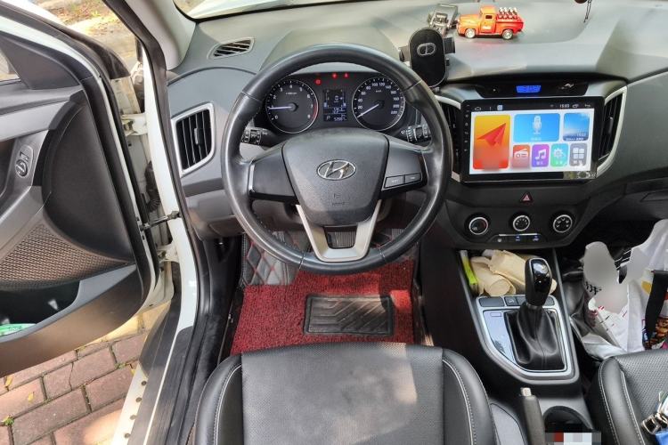 Used Hyundai ix25 2015 1.6L Automatic Two-Wheel Drive Smart GLS Trim Steering Wheel