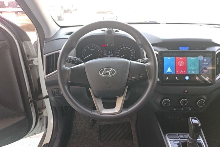 Used Hyundai ix25 2015 1.6L Automatic Two-Wheel Drive Smart GLS Trim Steering Wheel
