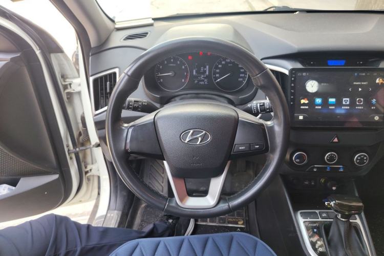 Used Hyundai ix25 2015 1.6L Automatic Two-Wheel Drive Smart GLS Trim Steering Wheel