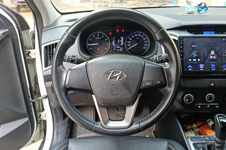 Used Hyundai ix25 2015 1.6L Automatic Two-Wheel Drive Smart GLS Trim Steering Wheel