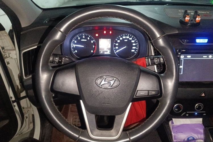Used Hyundai ix25 2015 1.6L Automatic Two-Wheel Drive Smart GLS Trim Steering Wheel