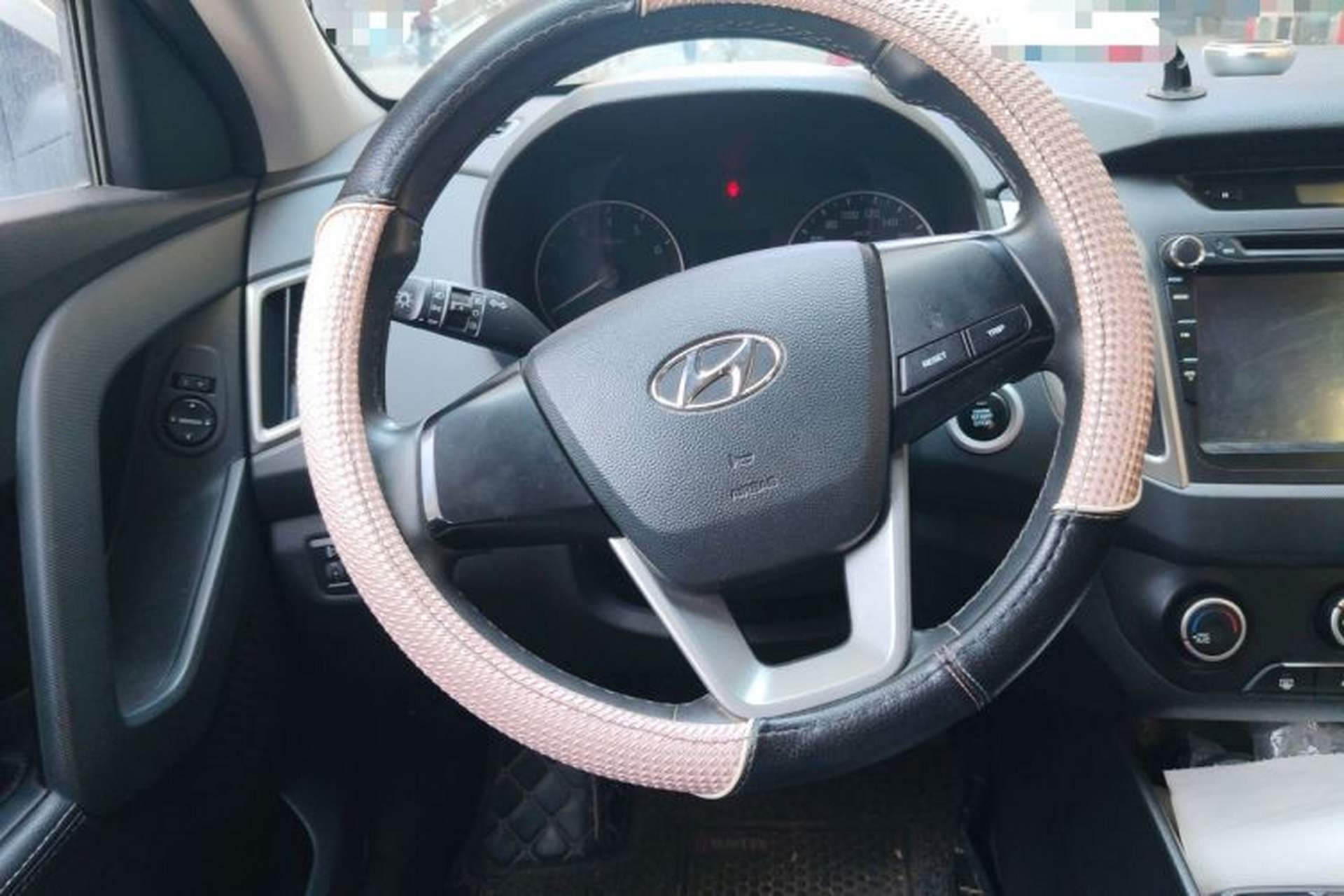 Used Hyundai ix25 2015 1.6L Automatic Two-Wheel Drive Smart GLS Trim Steering Wheel