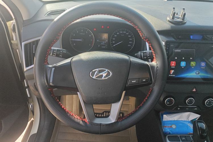Used Hyundai ix25 2015 1.6L Automatic Two-Wheel Drive Smart GLS Trim Steering Wheel