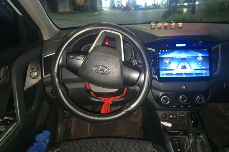 Used Hyundai ix25 2015 1.6L Automatic Two-Wheel Drive Smart GLS Trim Steering Wheel