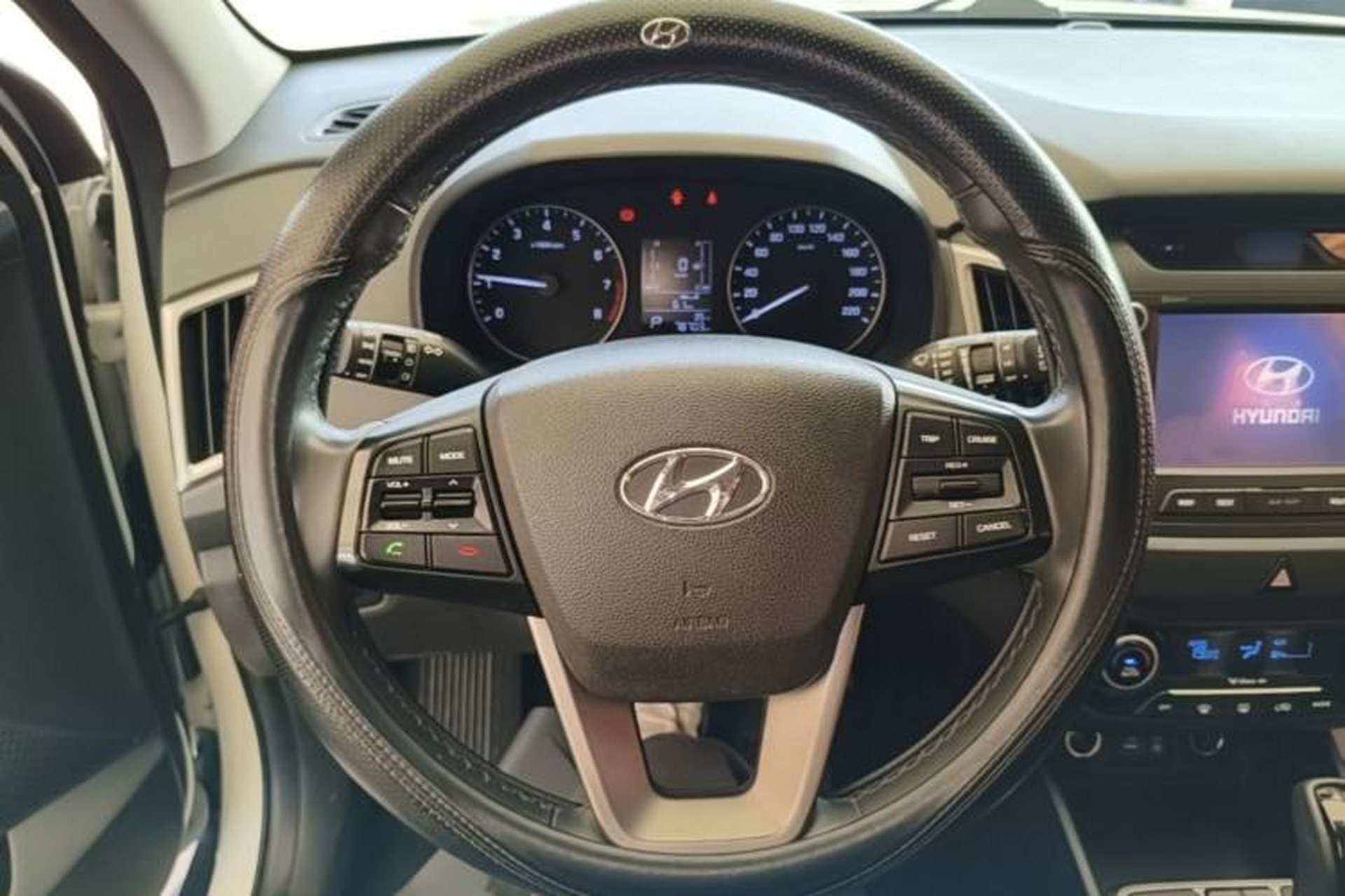 Used Hyundai ix25 2015 2.0L Automatic Two-Wheel Drive Intelligent GLS Steering Wheel