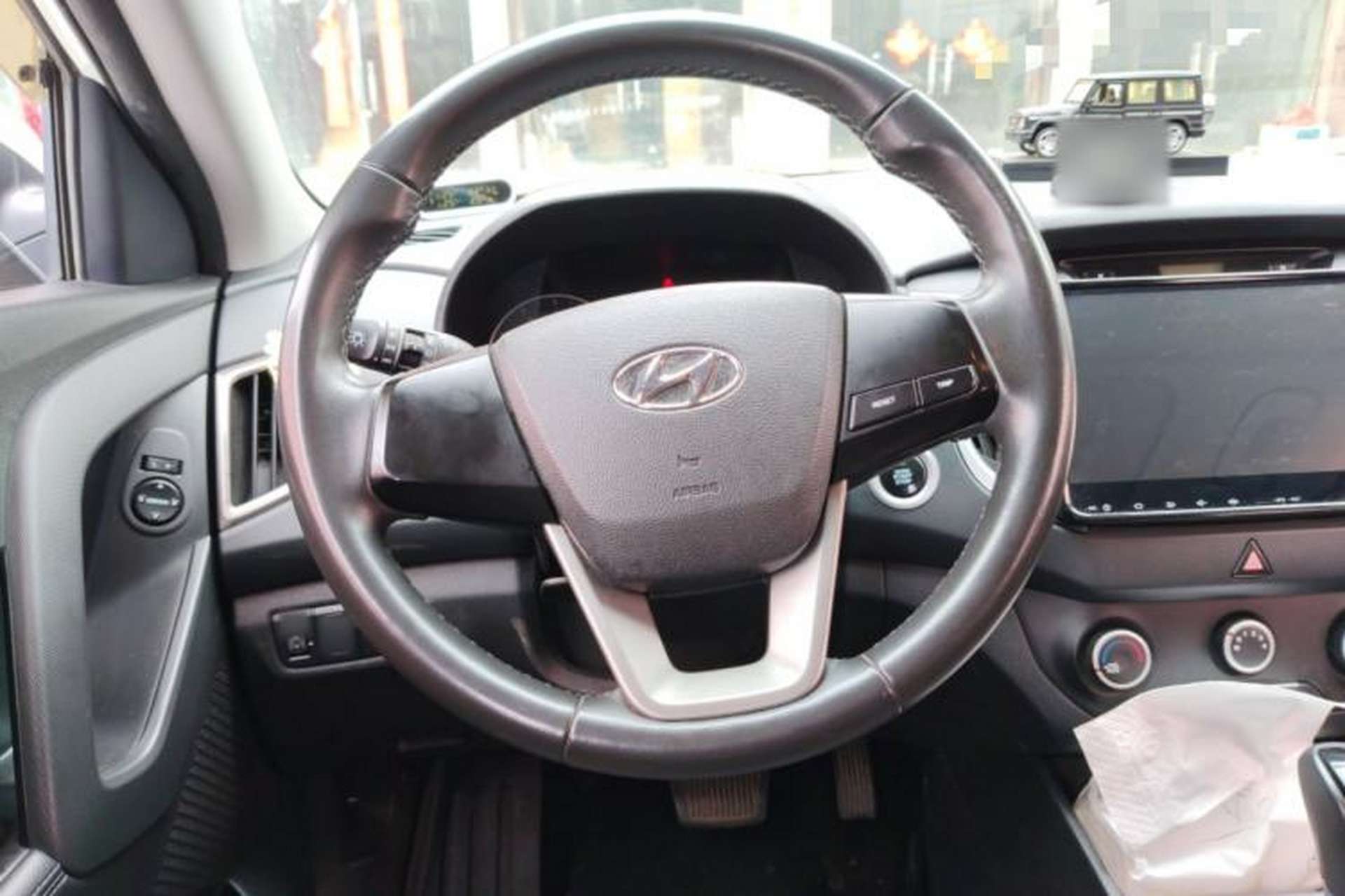 Used Hyundai ix25 2015 1.6L Automatic Two-Wheel Drive Smart GLS Trim Steering Wheel