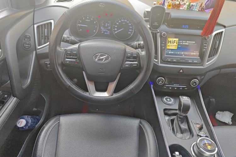 Used Hyundai ix25 2015 1.6L Automatic Two-Wheel-Drive Deluxe DLX Model Steering Wheel