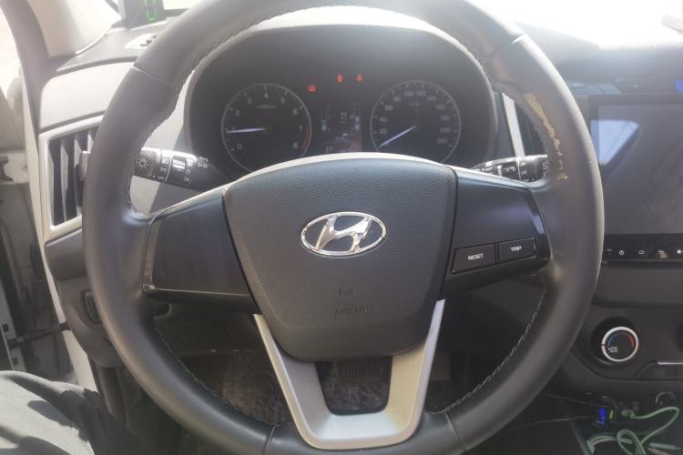 Used Hyundai ix25 2015 1.6L Automatic Two-Wheel Drive Smart GLS Trim Steering Wheel