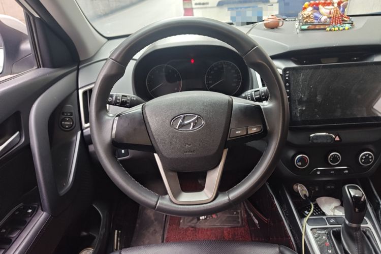 Used Hyundai ix25 2015 1.6L Automatic Two-Wheel Drive Smart GLS Trim Steering Wheel