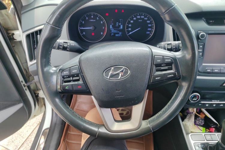 Used Hyundai ix25 2015 1.6L Automatic Two-Wheel-Drive Deluxe DLX Model Steering Wheel