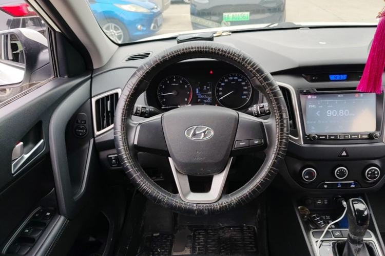 Used Hyundai ix25 2015 1.6L Automatic Two-Wheel Drive Smart GLS Trim Steering Wheel