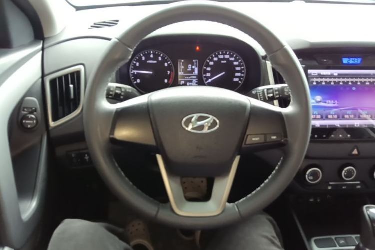 Used Hyundai ix25 2015 1.6L Automatic Two-Wheel Drive Smart GLS Trim Steering Wheel