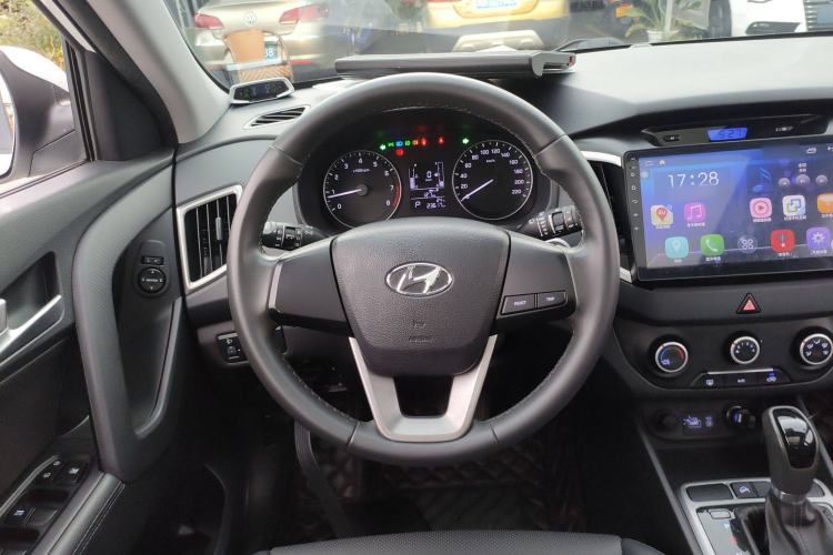 Used Hyundai ix25 2015 1.6L Automatic Two-Wheel Drive Smart GLS Trim Steering Wheel