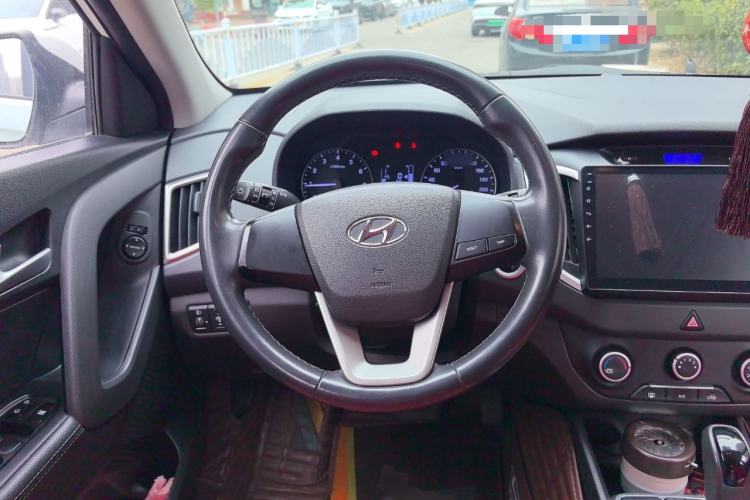 Used Hyundai ix25 2015 1.6L Automatic Two-Wheel Drive Smart GLS Trim Steering Wheel