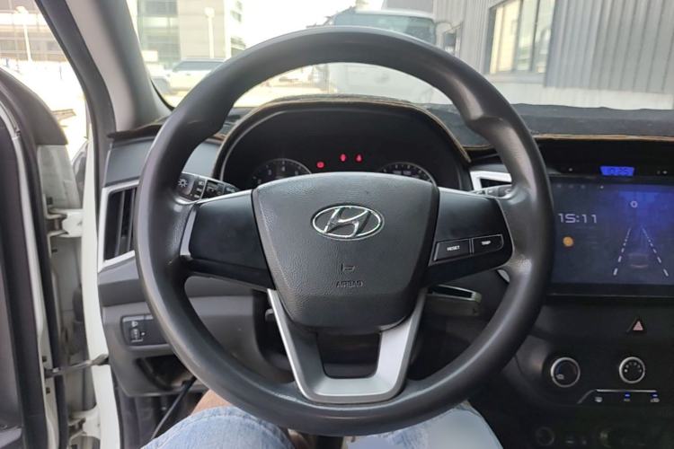 Used Hyundai ix25 2015 1.6L Manual Two-Wheel Drive Fashionable GS Model Steering Wheel