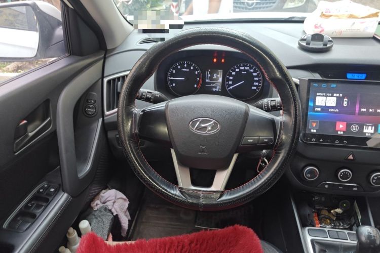 Used Hyundai ix25 2015 1.6L Manual Two-Wheel Drive Fashionable GS Model Steering Wheel