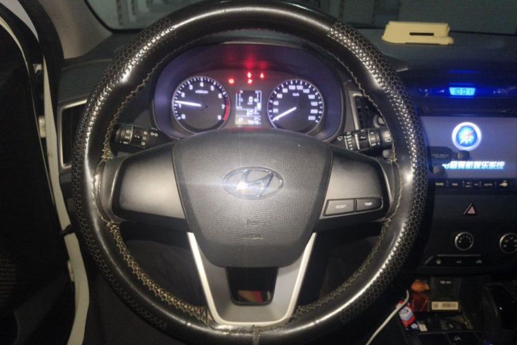Used Hyundai ix25 2015 1.6L Automatic Two-Wheel Drive Smart GLS Trim Steering Wheel