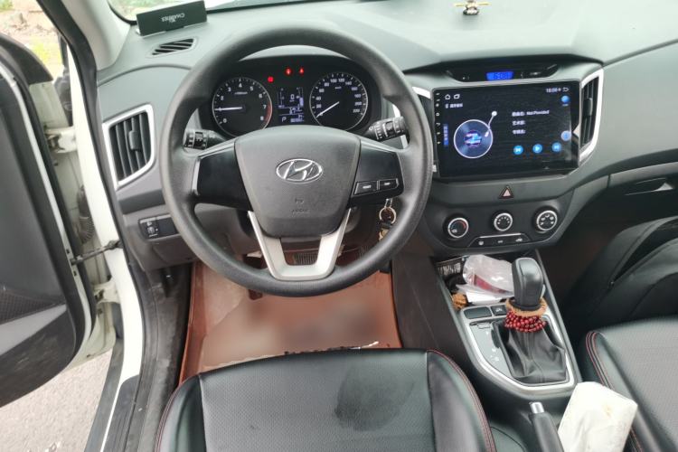 Used Hyundai ix25 2015 1.6L Automatic Two-Wheel Drive Fashionable GS Model Steering Wheel