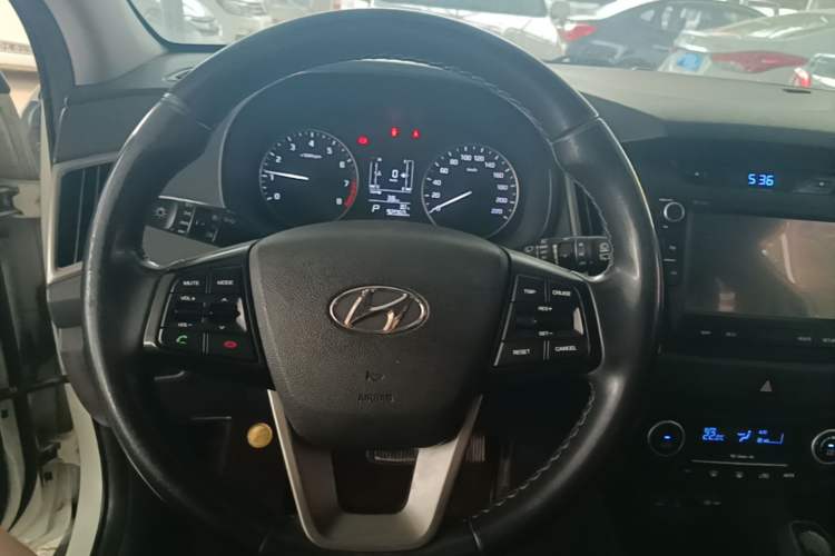 Used Hyundai ix25 2015 1.6L Automatic Two-Wheel-Drive Deluxe DLX Model Steering Wheel
