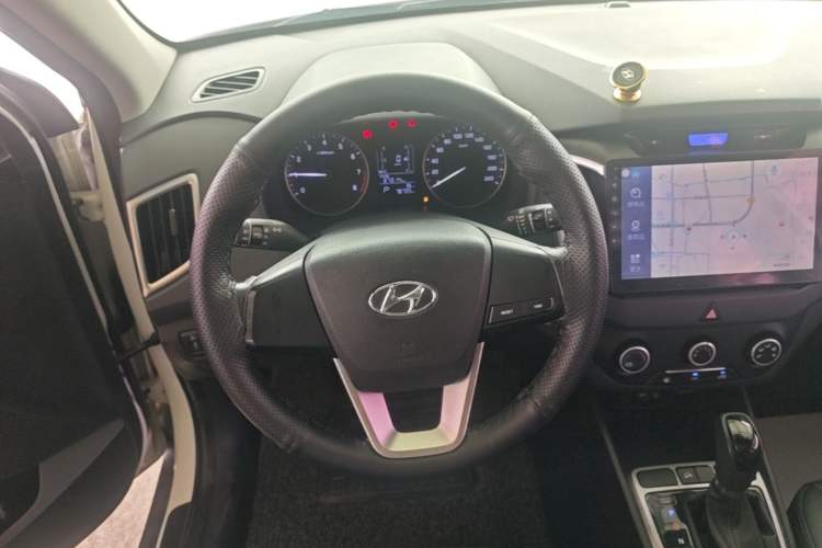 Used Hyundai ix25 2015 1.6L Automatic Two-Wheel Drive Smart GLS Trim Steering Wheel