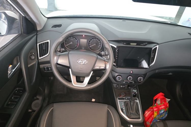 Used Hyundai ix25 2015 1.6L Automatic Two-Wheel Drive Smart GLS Trim Steering Wheel