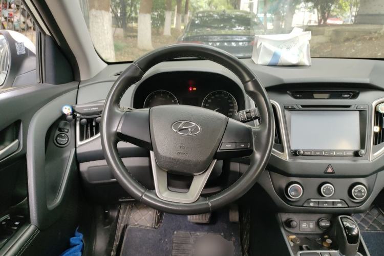 Used Hyundai ix25 2015 1.6L Automatic Two-Wheel Drive Smart GLS Trim Steering Wheel