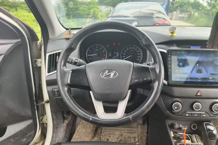 Used Hyundai ix25 2015 1.6L Automatic Two-Wheel Drive Smart GLS Trim Steering Wheel