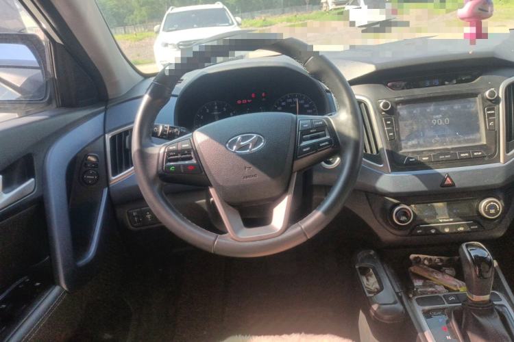 Used Hyundai ix25 2015 1.6L Automatic Two-Wheel-Drive Deluxe DLX Model Steering Wheel